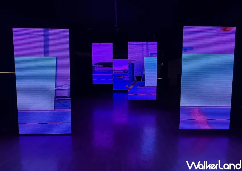 ▲板橋免費展覽！府中15《感覺器OFF／ON》透過聲音裝置、影像投影打造四層樓展區作品。(攝影：鄭亦庭)