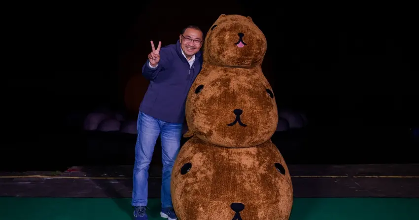 ▲水豚君人偶將於12月6日、12月7日、12月13日、12月14日、12月20日、12月21日連續三週的假日,於指定時段開放現場民眾近距離合影