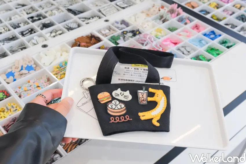 ▲object販售台北限定飲料提袋,黑白兩色可以自行設計排版。(攝影:張人尹)