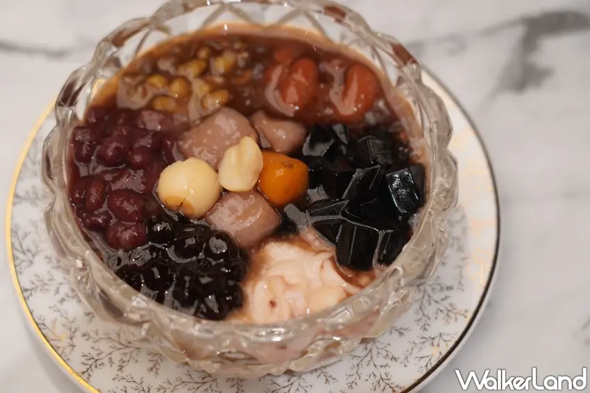 ▲采月鍋品套餐甜品為吳錫卿主廚手工特製豆花。(攝影:楊婷雅)