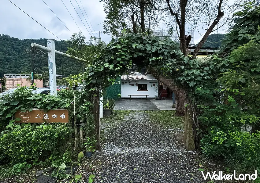 ▲宜蘭老宅咖啡廳推薦！二漁咖啡 根本是間海鮮餐廳，老宅月球景、每日漁港直送超推。