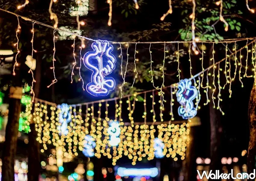 ▲台北跨年市政府周邊掛滿史努比經典角色燈飾超萌。