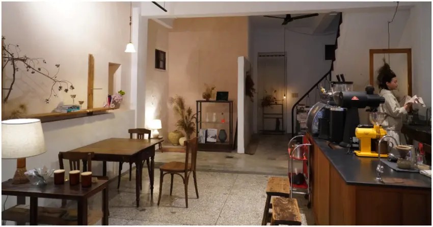 文青最愛花蓮咖啡廳！半寓咖啡 結合花藝的絕美咖啡館，親人店貓相伴午後時光。