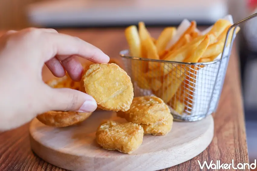 ▲肯德基嗑翻雙12優惠，12/2起限時14天火力全開。（攝影：張人尹）