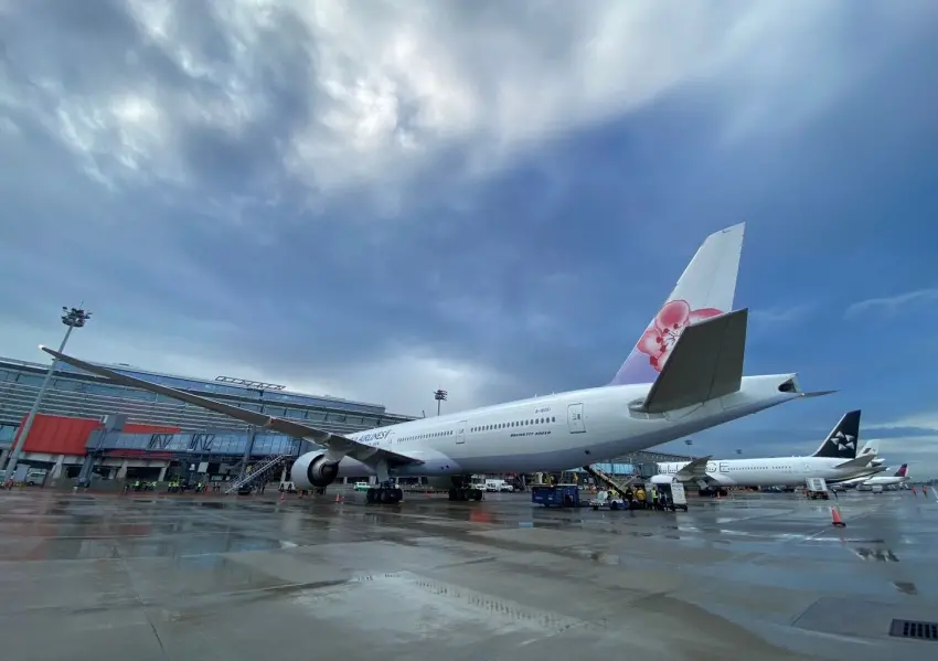 ▲首日迎來三家國籍航空約968名旅客,飛往札幌與曼谷。(圖片來源:桃園機場公司)