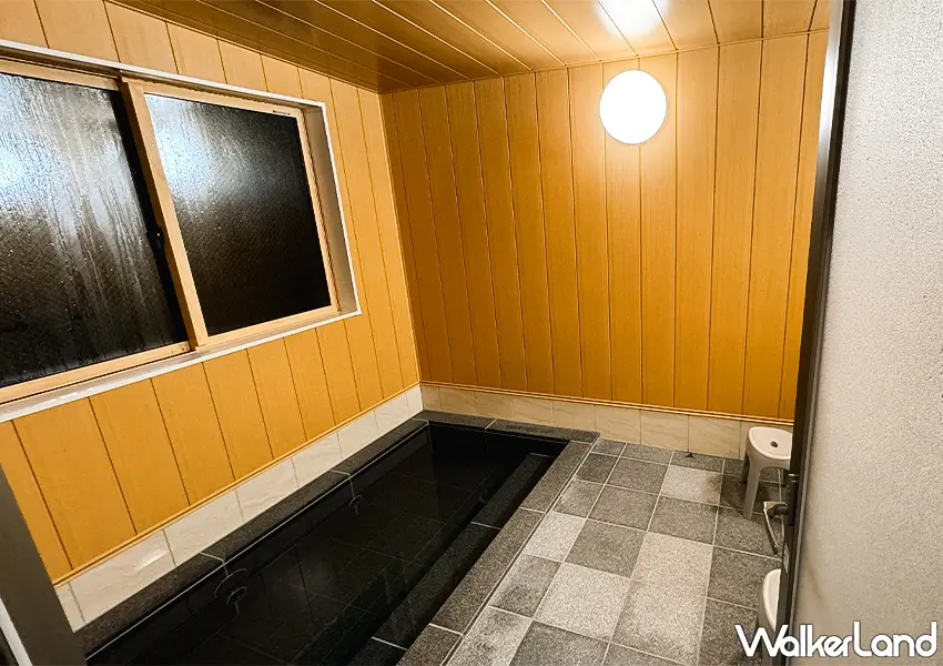 ▲日本東北自由行推薦！松川浦浜燒 × 遊学の宿いさみや 海鮮炭烤、超嗨氛圍別錯過，比目魚炭烤超香。