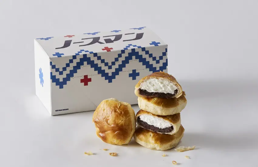 ▲濕潤的千層派皮中,包裹著甜度適中的紅豆餡,以及蓬鬆綿密的鮮奶油,創造出和洋融合的獨特風味。,