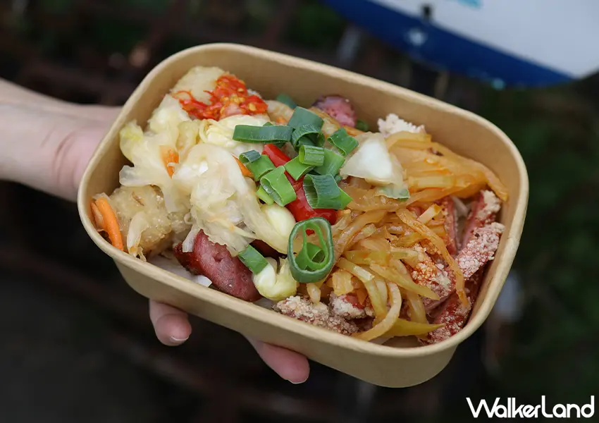 ▲桃園美食小吃推薦!正光照相館 大腸包小腸專賣店,復古照相館竟賣香腸成爆紅打卡點。