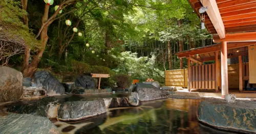 東北溫泉飯店推薦！雨情之宿 新蔦 在竹林裡泡湯超愜意，福島磐城湯本溫泉、一泊二食一次看。