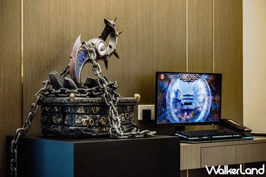 ▲聯名主題房邀請知名電腦改裝職人Mark’s Fabrication打造全球唯一《魔獸世界》薩拉塔斯.黑暗帝國主機