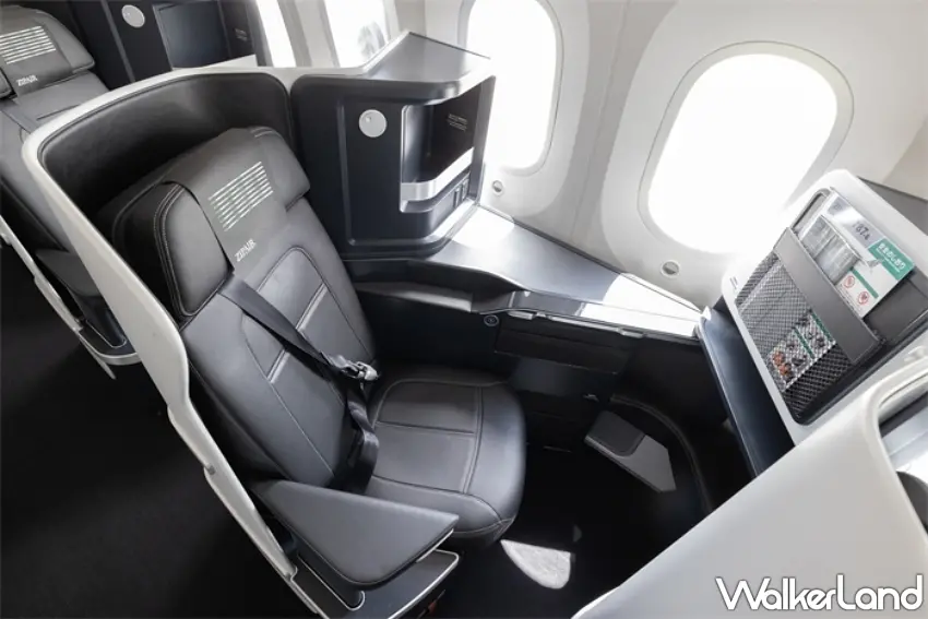 ▲本次春節包機採用787客機,配置18席近乎全躺平商務艙與272席舒適經濟艙