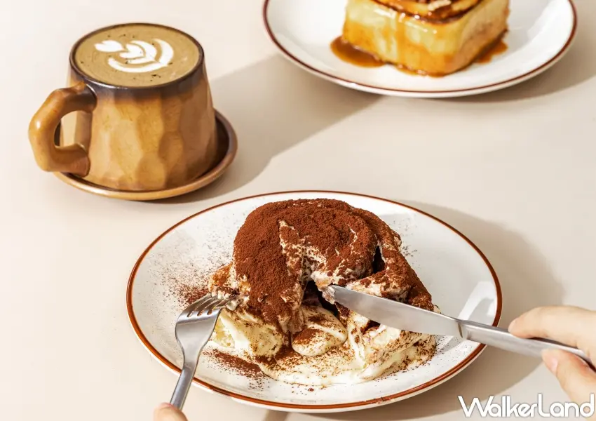 ▲伯朗咖啡聯名胖死我太太,聖誕節限定「奶霜瀑布提拉米蘇肉桂捲」。