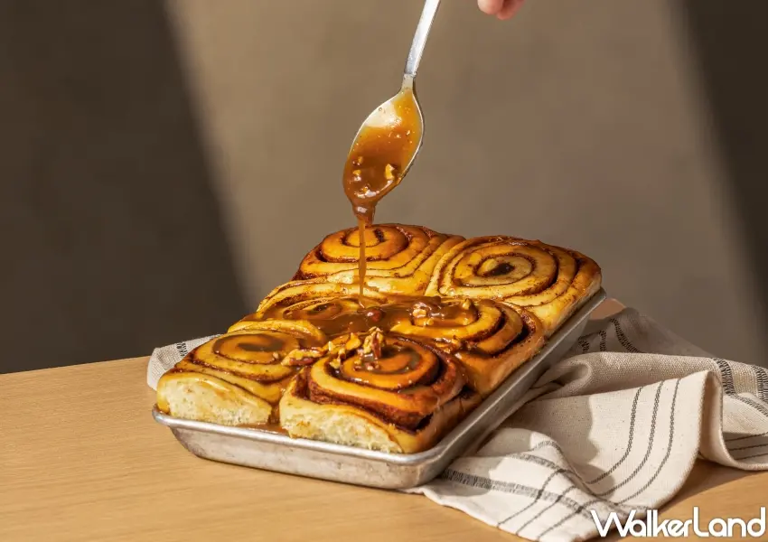 ▲伯朗咖啡X胖死我太太,「黏呼呼胡桃焦糖肉桂捲」伯朗獨家開賣。