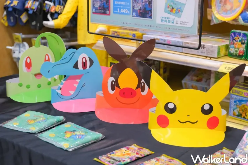 ▲12/13-12/14在家樂福量販店免費贈送小朋友寶可夢紙帽,限量送完為止。(攝影:張人尹)