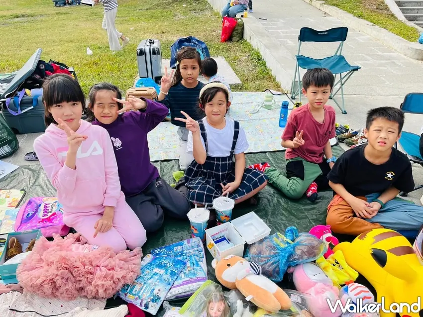 ▲走進市集現場，最吸睛的莫過於穿梭在攤位間的「小小店長」們，這也是小樹市集最核心的精神所在