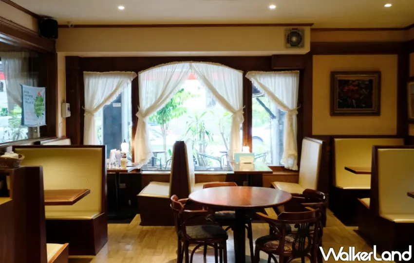 ▲「中非咖啡」採歐式古典風格。（攝影：楊婷雅）