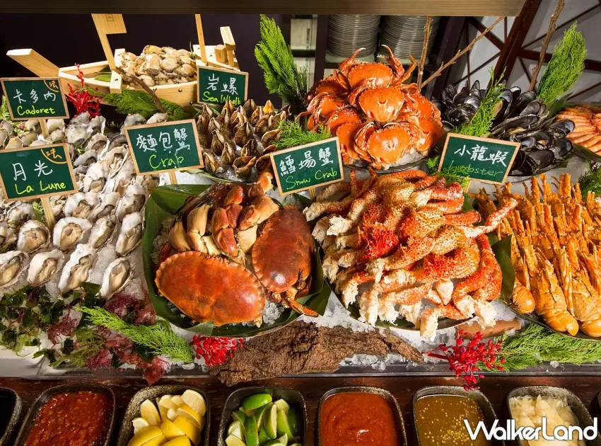 ▲文華Café「週末午間鮮.吃.吧」海鮮餐檯暢快享用多款嚴選季節海鮮