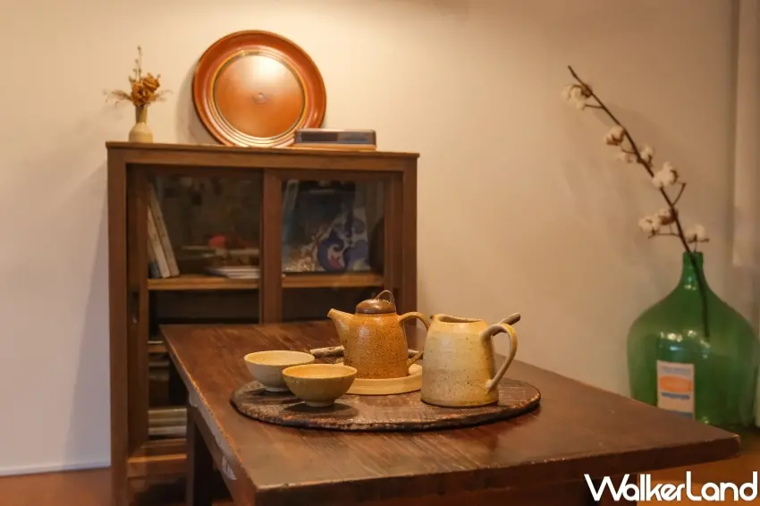 ▲薈福村茶提供茶泡飯套餐、茶飯盒等餐食，滿足正餐或南港下午茶需求。（攝影：張人尹）