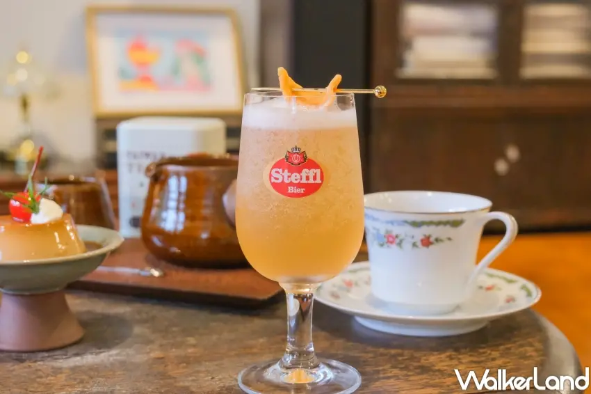 ▲薈福村茶除了將台灣茶加入咖啡，也推出茶酒特調。（攝影：張人尹）