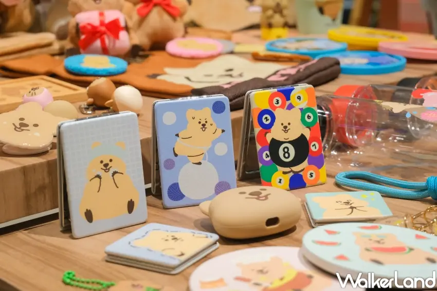 ▲勾卡KKOTKA快閃店周邊設計貼近日常使用情境,從桌面到包包都能輕鬆融入生活。(攝影:張人尹)