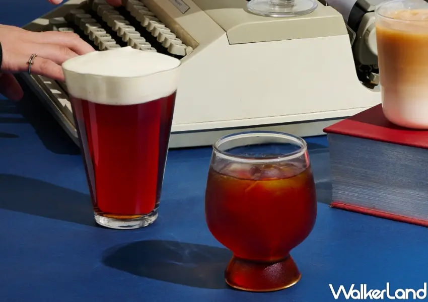 ▲得正12月17日推出緋烏龍系列,主打熟果香與烏龍韻的冬季茶飲。