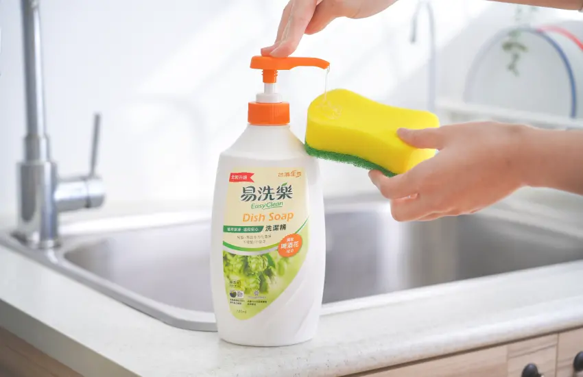 ▲台酒生技易洗樂洗潔精溫和不咬手