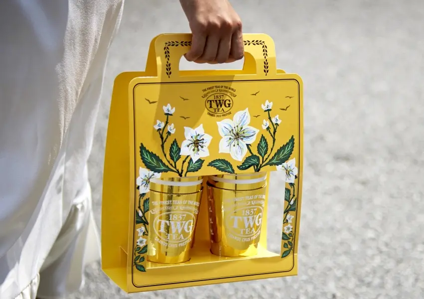 ▲經典黃色品牌視覺搭配奢華金色細節,讓TWG Tea外帶飲料一亮相就成為IG網美必拍畫面。圖片來源:TWG Tea