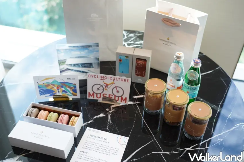 ▲《騎遇流光》住房專案禮品。（攝影：楊婷雅）