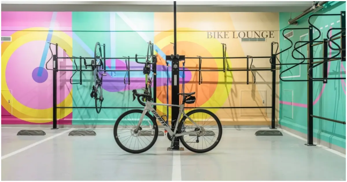 單車迷必住台中勤美洲際酒店！攜手GIANT捷安特推出騎遇流光住房專案，騎自行車探索台中景點。