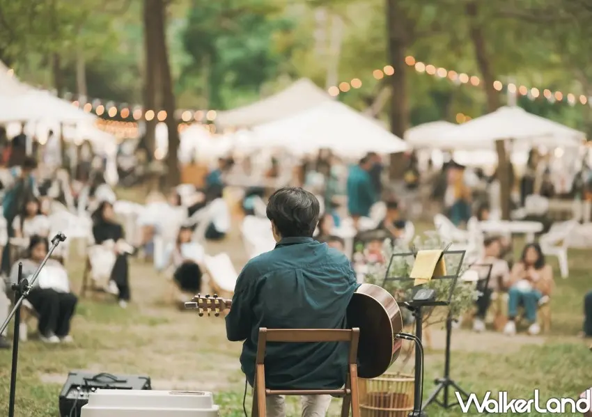 ▲台北好好拾貳 聖誕市集現場也有音樂表演。