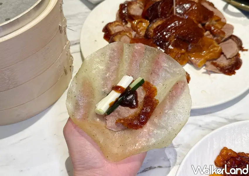 ▲鴨覓微風南山店開幕，主打烤鴨多吃。(攝影：鄭雅之)