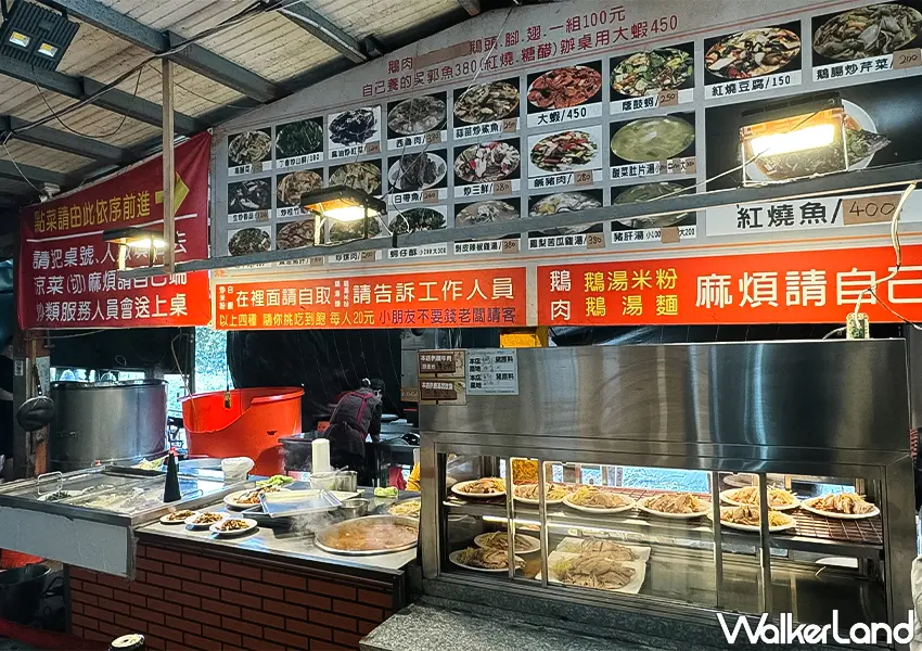 ▲宜蘭平價美食推薦！望龍埤鵝肉攤 20元吃到飽超划算，整盤鵝肉必點、餐廳附設停車場。