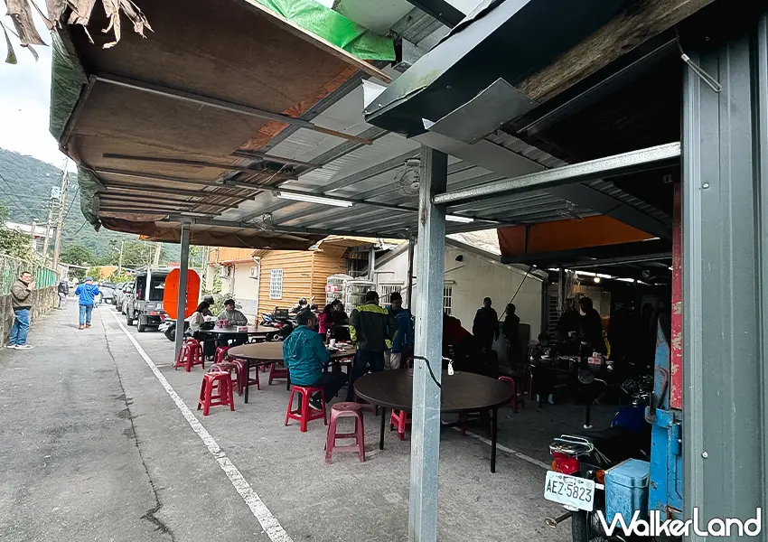 ▲宜蘭平價美食推薦！望龍埤鵝肉攤 20元吃到飽超划算，整盤鵝肉必點、餐廳附設停車場。