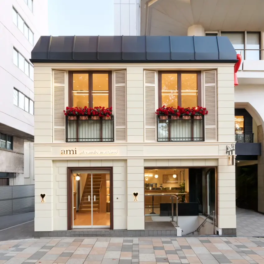 ▲AMI Paris這次的期間限定店打造出讓人彷彿置身巴黎的溫馨氛圍。