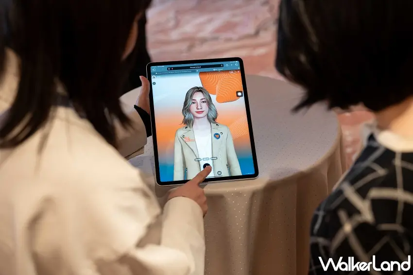 ▲全台藝博會首家導入 Perxona AI Avatar 智慧助理的「ONE ART Taipei 2026 藝術台北」，透過數位互動，讓觀眾與藏家即時查詢展會資訊與作品亮點