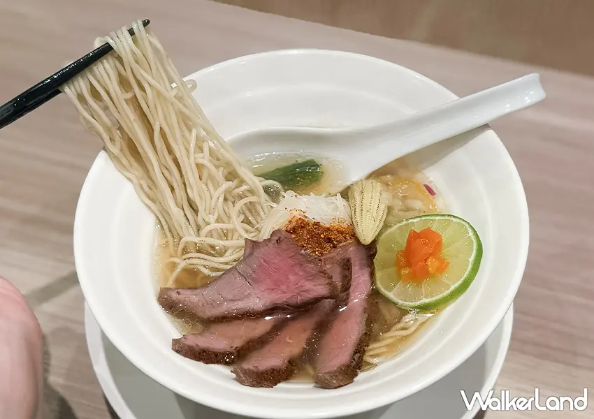 ▲台中超強拉麵店！麵屋本心 一天只賣3.5小時、免費加麵加飯，4.9顆星高評價必吃。（攝影：蕭芷琳）