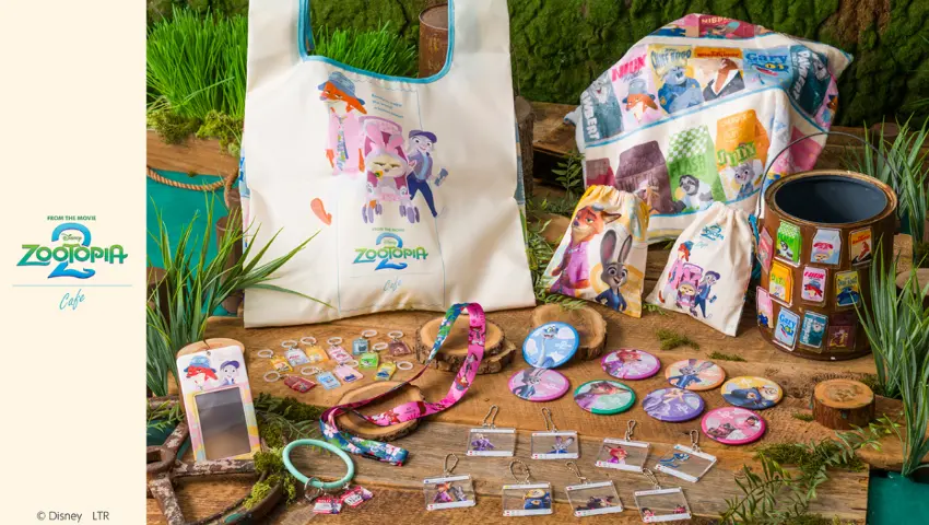 ▲從壓克力吊飾、抱枕、束口袋及環保購物袋等一應俱全，陪你把電影的感動一起帶回家。