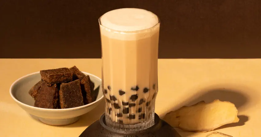 萬波買一送一！隱藏版優惠衝萬波喝買一送一，薑汁撞奶回歸喝。