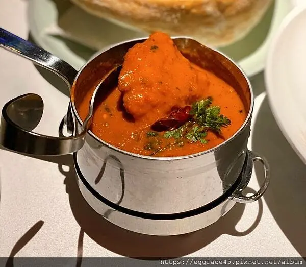 ▲台北信義區夜景餐廳推薦：Saffron 46微風南山46樓印度料理餐廳。