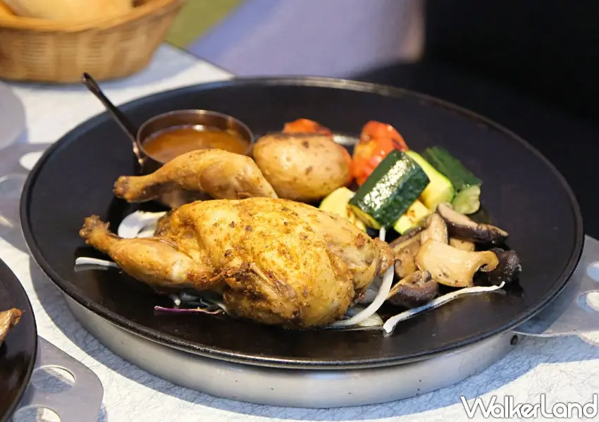 ▲波麗路雙人套餐「爐烤舒肥春雞」搭配爐烤時蔬飽足感十足。(攝影：鄭雅之)