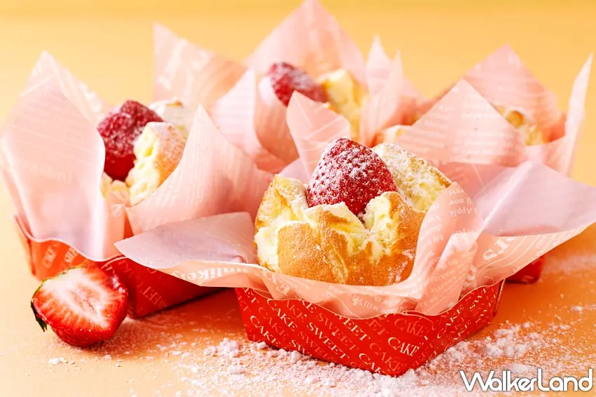▲口感如雲朵般柔軟的草莓舒芙蕾,則嚴選大湖草莓搭配獨家法式香草卡士達餡,酸甜莓果與細緻蛋糕體完美契合