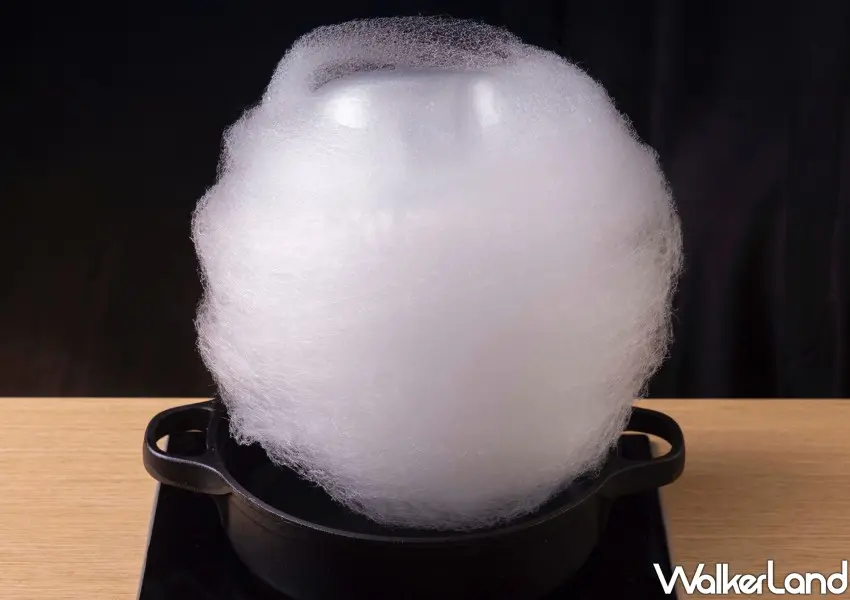 ▲「蜜柑關西風壽喜燒」推出特色關東風棉花糖壽喜燒搶攻打卡版面。