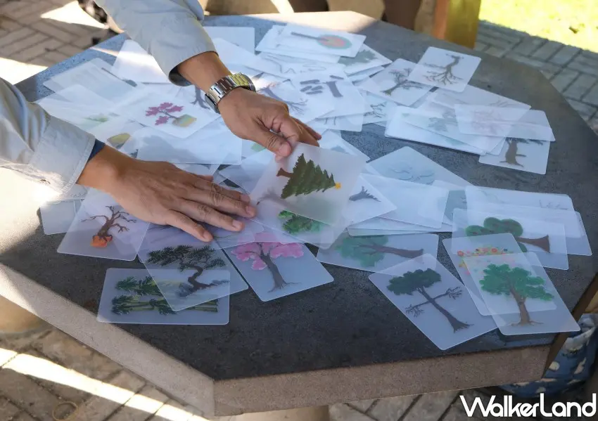 ▲行程中也規劃森林療癒師帶領進行呼吸引導與感官開啟。(攝影：鄭雅之)