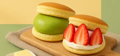 2大手搖杯聯名賣甜點！COZY TEA御私藏聯名初韻冰心舒芙蕾，買甜點免費喝飲料。