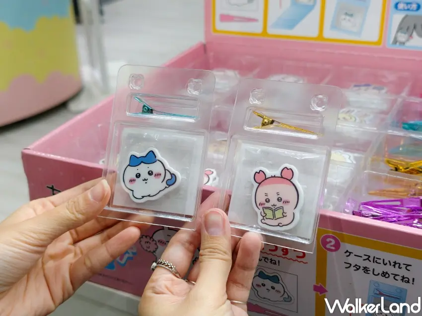 ▲看更多吉伊卡哇台北常設店必買推薦，可自行搭配顏色與圖案的髮夾組。（攝影：張人尹）