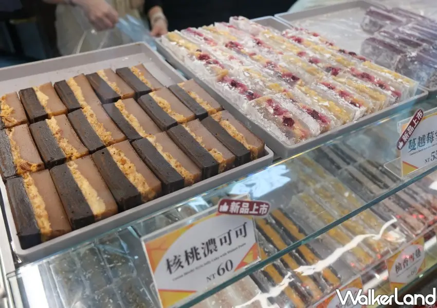 ▲台式甜點「涼食帖」推出核桃濃可可、紫薯於你、蔓越莓雪蓮子新口味。(攝影：鄭雅之)