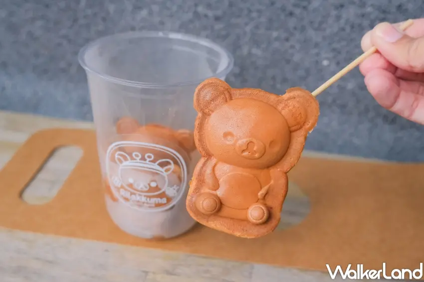 ▲拉拉熊展場限定雞蛋糕同步開賣,成為粉絲邊逛邊拍的可愛下午茶。(攝影:張人尹)