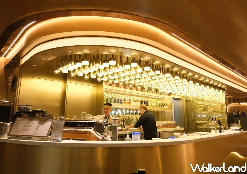 ▲漢來島語吃到飽「沁區」飲品陣容結合多方職人合作。（攝影：鄭雅之）