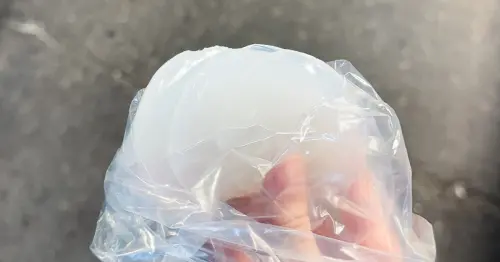 南投美食推薦！楊家綠豆粉粿 激推百年市場老店，5個20元超划算、沒吃到不算來過南投。