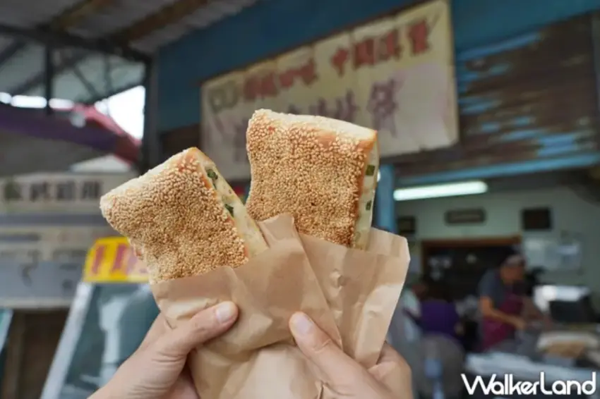 ▲超人氣左營美食「北方炭烤燒餅」，沒預定吃不到。（美食好芃友提供）
